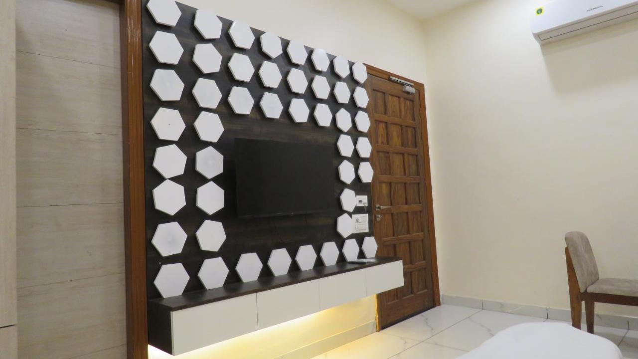 Raja Ji Hotels & Restaurant Jind Exterior photo